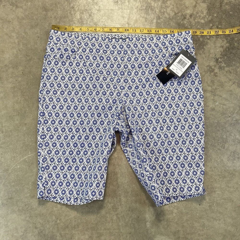 89th Madison Shorts Womens‎ XL Amalfli Blue White Moroccan Tile Floral
